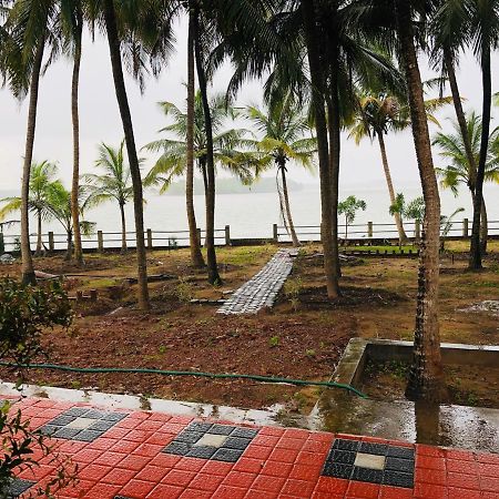 Candlehut Homestay Nileshwar Luaran gambar
